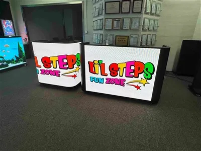 Cabine de DJ portable avec écran d'affichage de mur vidéo LED